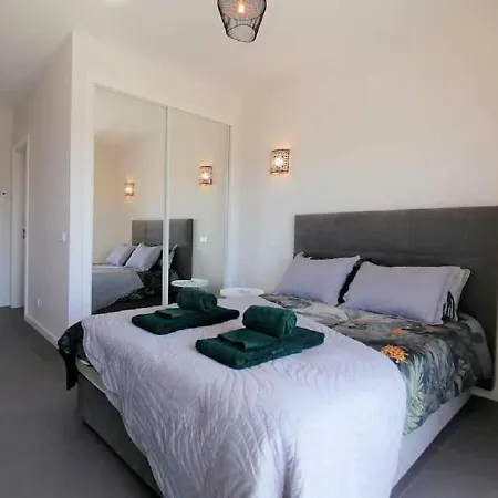 Apartment 2 Bedrooms , Centre Of Alvor, Open View And Private Parking