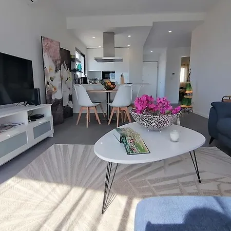 شقة 2 Bedrooms , Centre Of Alvor, Open View And Private Parking ألفور